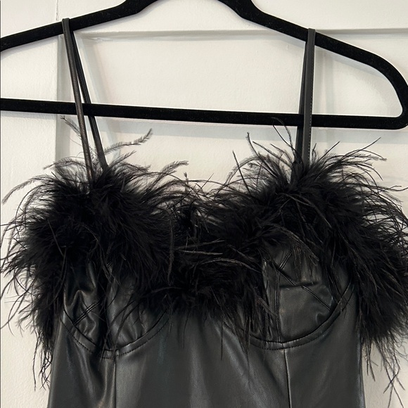 hot & delicious sleek black feathered mini dress - Picture 2 of 4